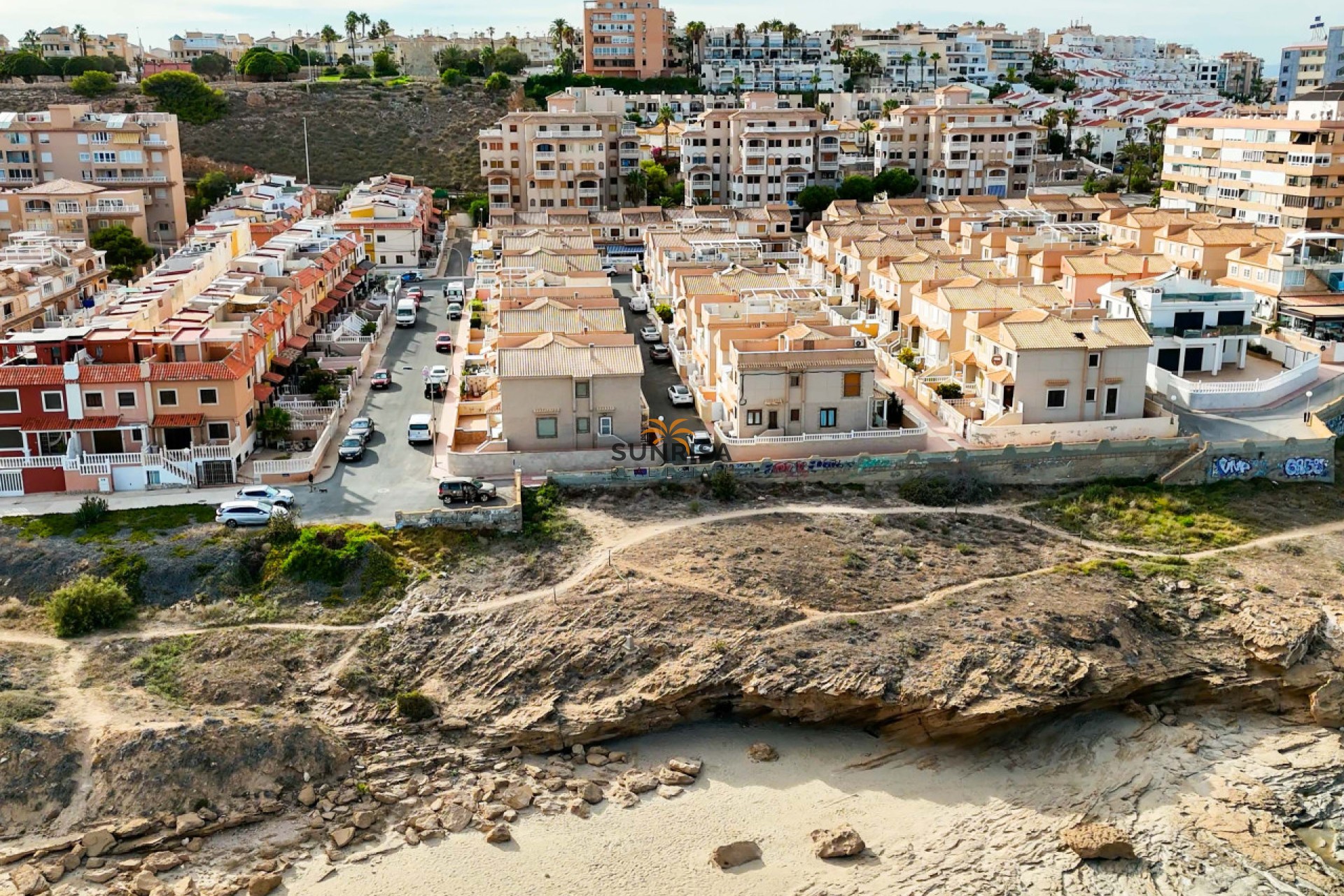 Herverkoop - Herenhuis - Torrevieja