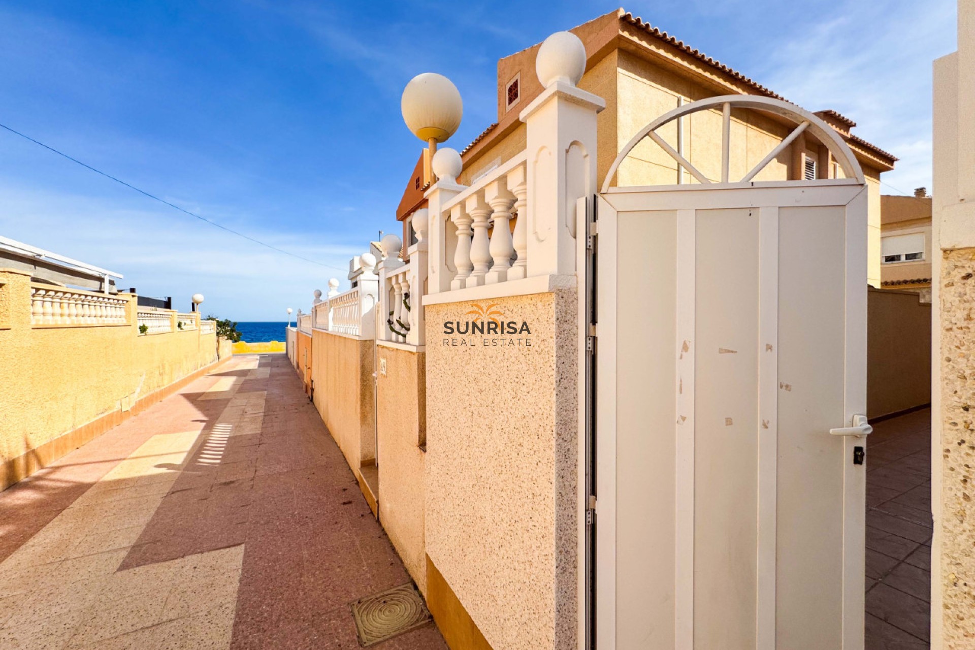 Herverkoop - Herenhuis - Torrevieja