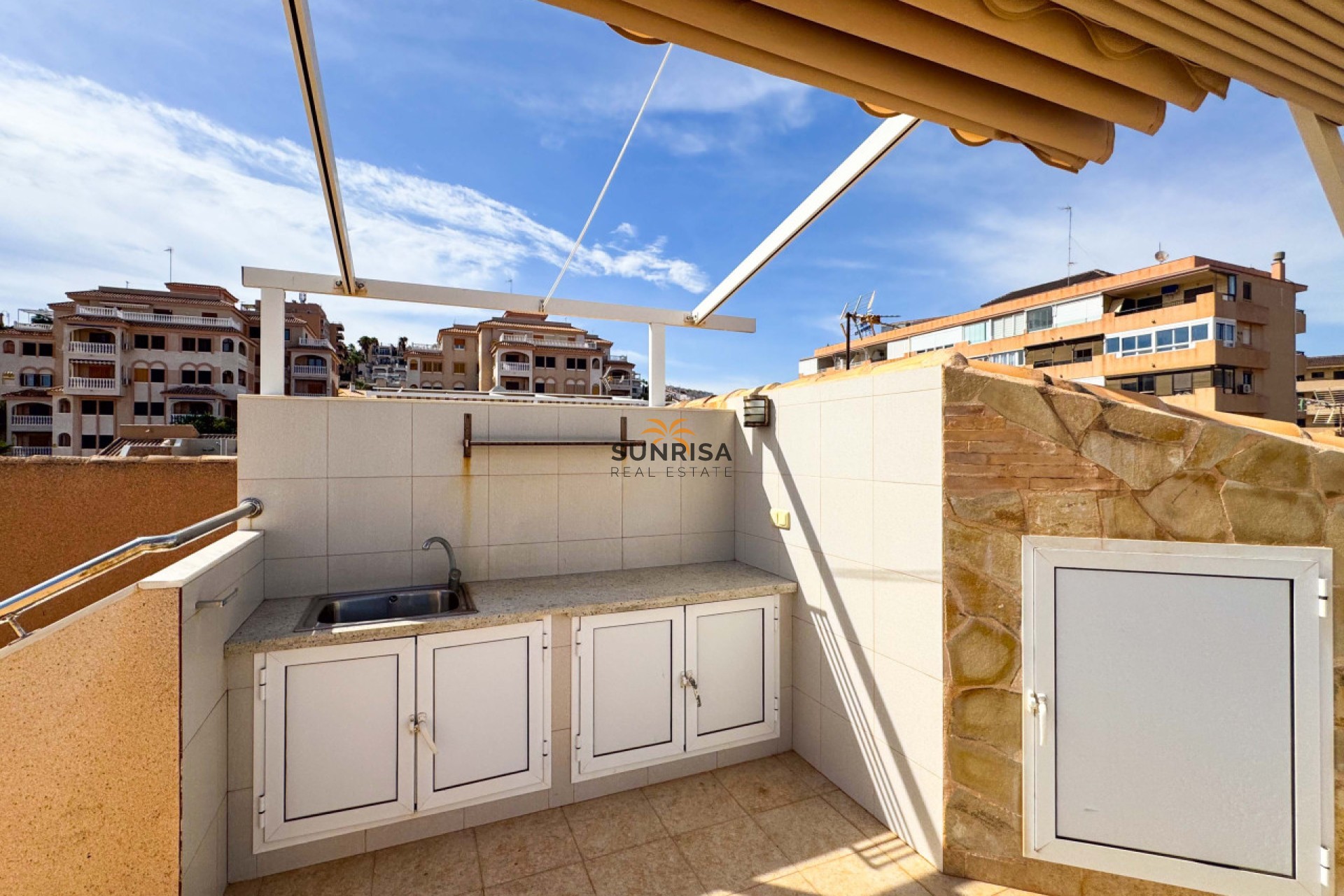 Herverkoop - Herenhuis - Torrevieja