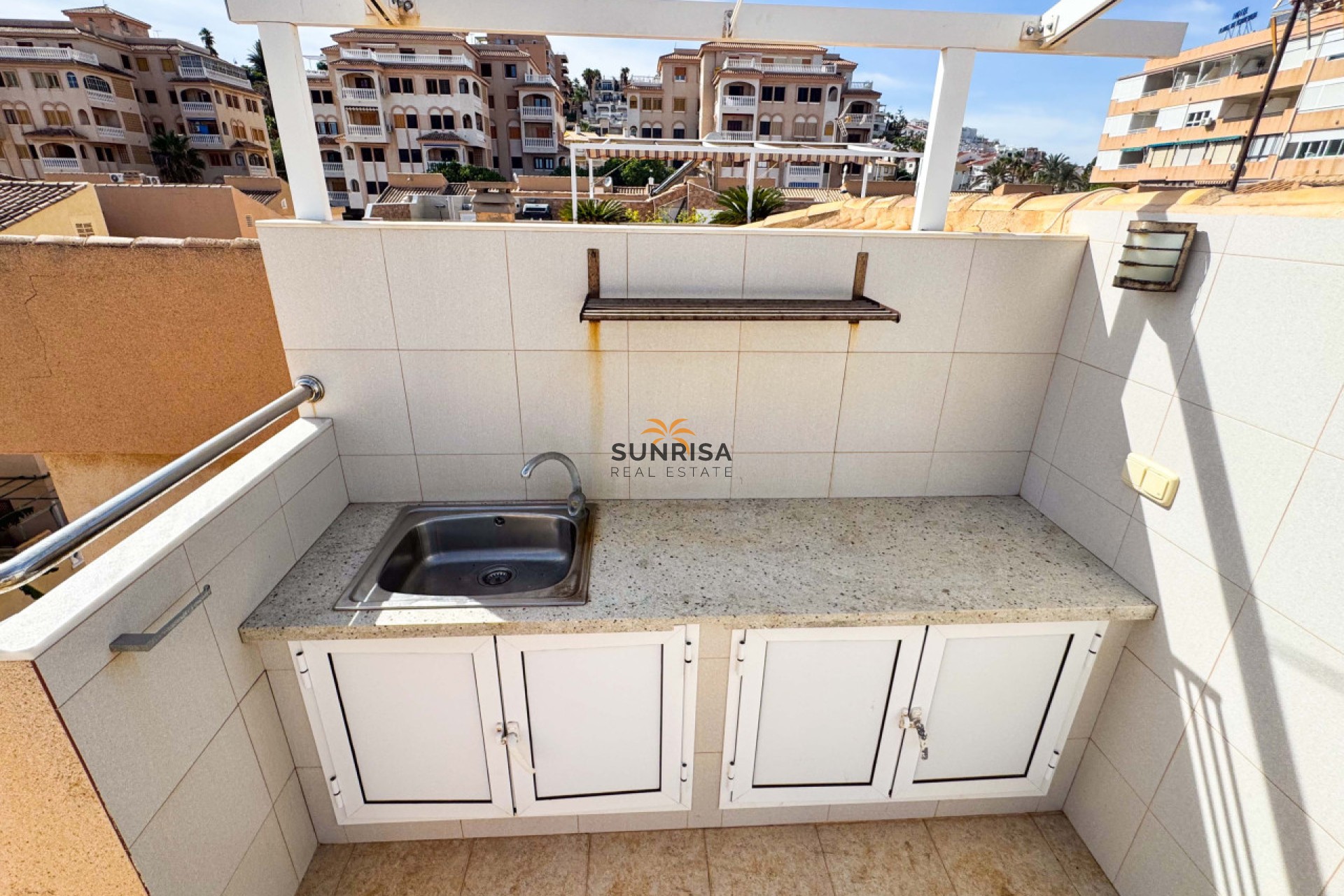 Herverkoop - Herenhuis - Torrevieja