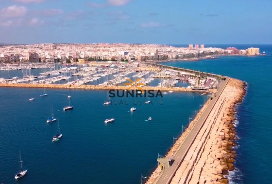 Apartamento · Reventa - Torrevieja · Alicante · España