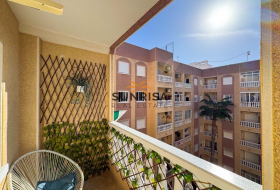 Apartamento · Reventa - Torrevieja · Alicante · España