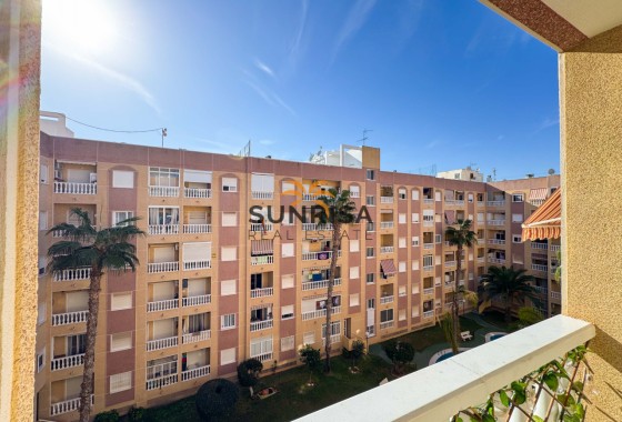 Apartamento · Reventa - Torrevieja · Alicante · España