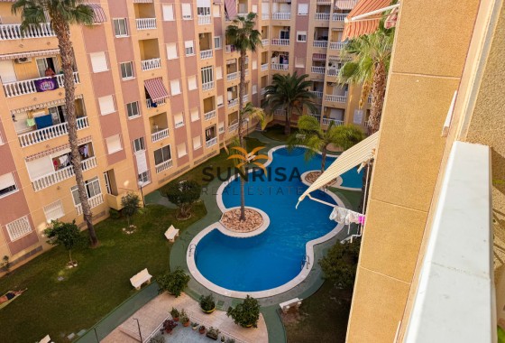 Apartamento · Reventa - Torrevieja · Alicante · España