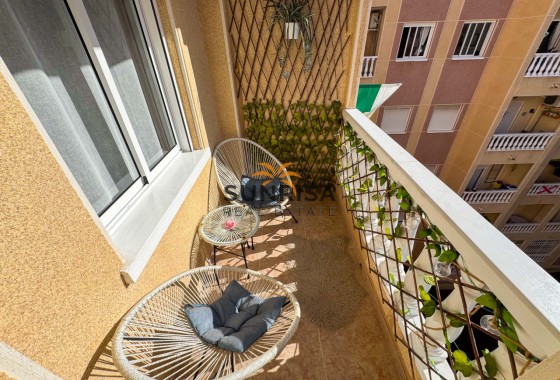 Apartamento · Reventa - Torrevieja · Alicante · España