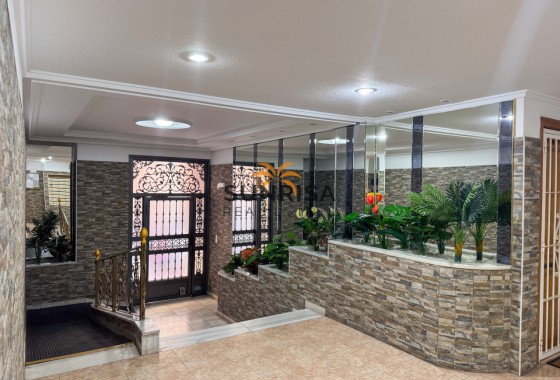 Apartamento · Reventa - Torrevieja · Alicante · España