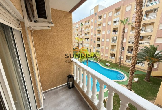 Appartement · Herverkoop - Torrevieja · Parque de las Naciones · Alicante · Spanje