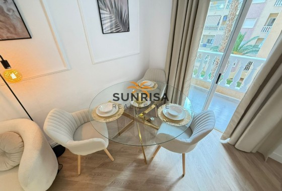 Appartement · Herverkoop - Torrevieja · Parque de las Naciones · Alicante · Spanje