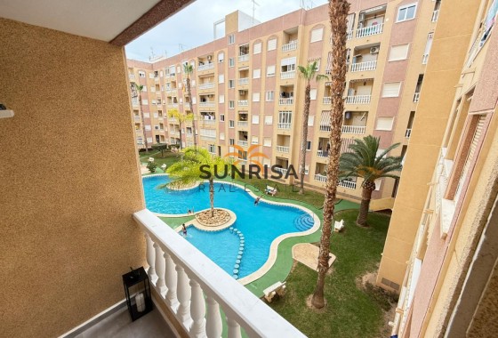 Appartement · Herverkoop - Torrevieja · Parque de las Naciones · Alicante · Spanje