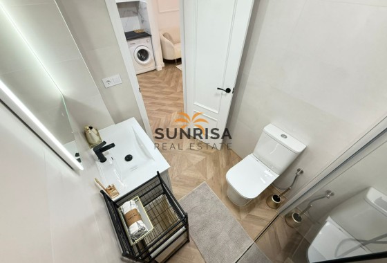 Appartement · Herverkoop - Torrevieja · Parque de las Naciones · Alicante · Spanje