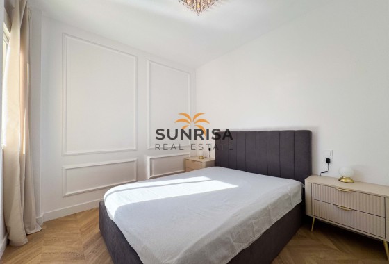 Appartement · Herverkoop - Torrevieja · Parque de las Naciones · Alicante · Spanje