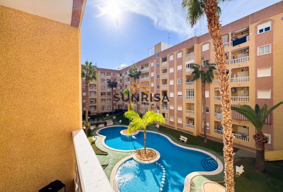 Appartement · Herverkoop - Torrevieja · Parque de las Naciones · Alicante · Spanje