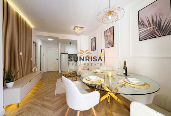 Appartement · Herverkoop - Torrevieja · Parque de las Naciones · Alicante · Spanje
