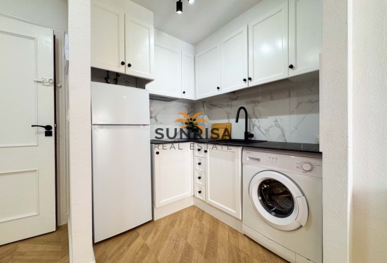 Appartement · Herverkoop - Torrevieja · Parque de las Naciones · Alicante · Spanje