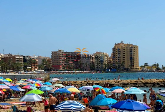 Appartement · Herverkoop - Torrevieja · Parque de las Naciones · Alicante · Spanje