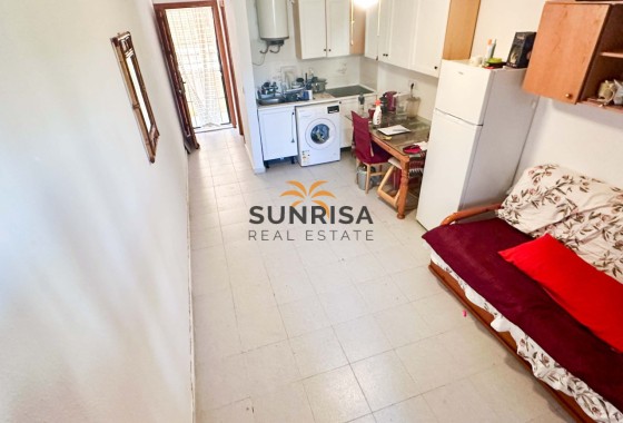 Apartamento · Reventa - Torrevieja · La Siesta - El Salado - Torreta · Alicante · España