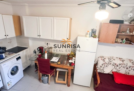 Apartamento · Reventa - Torrevieja · La Siesta - El Salado - Torreta · Alicante · España