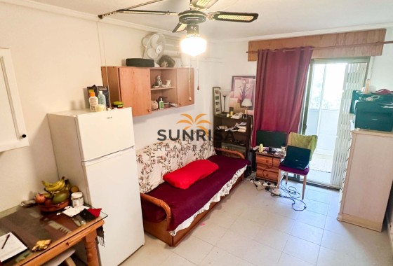 Apartamento · Reventa - Torrevieja · La Siesta - El Salado - Torreta · Alicante · España