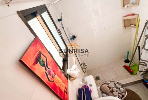 Apartamento · Reventa - Torrevieja · La Siesta - El Salado - Torreta · Alicante · España