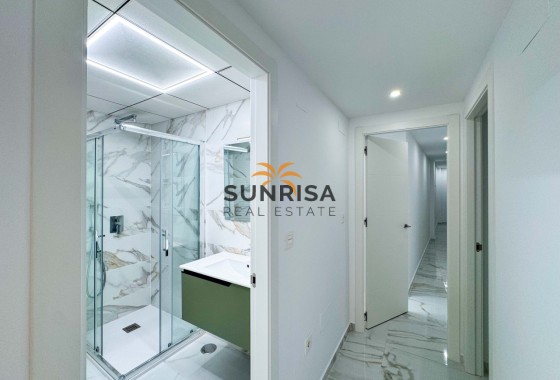 Apartment · Resale - Torrevieja · Alicante · Spain