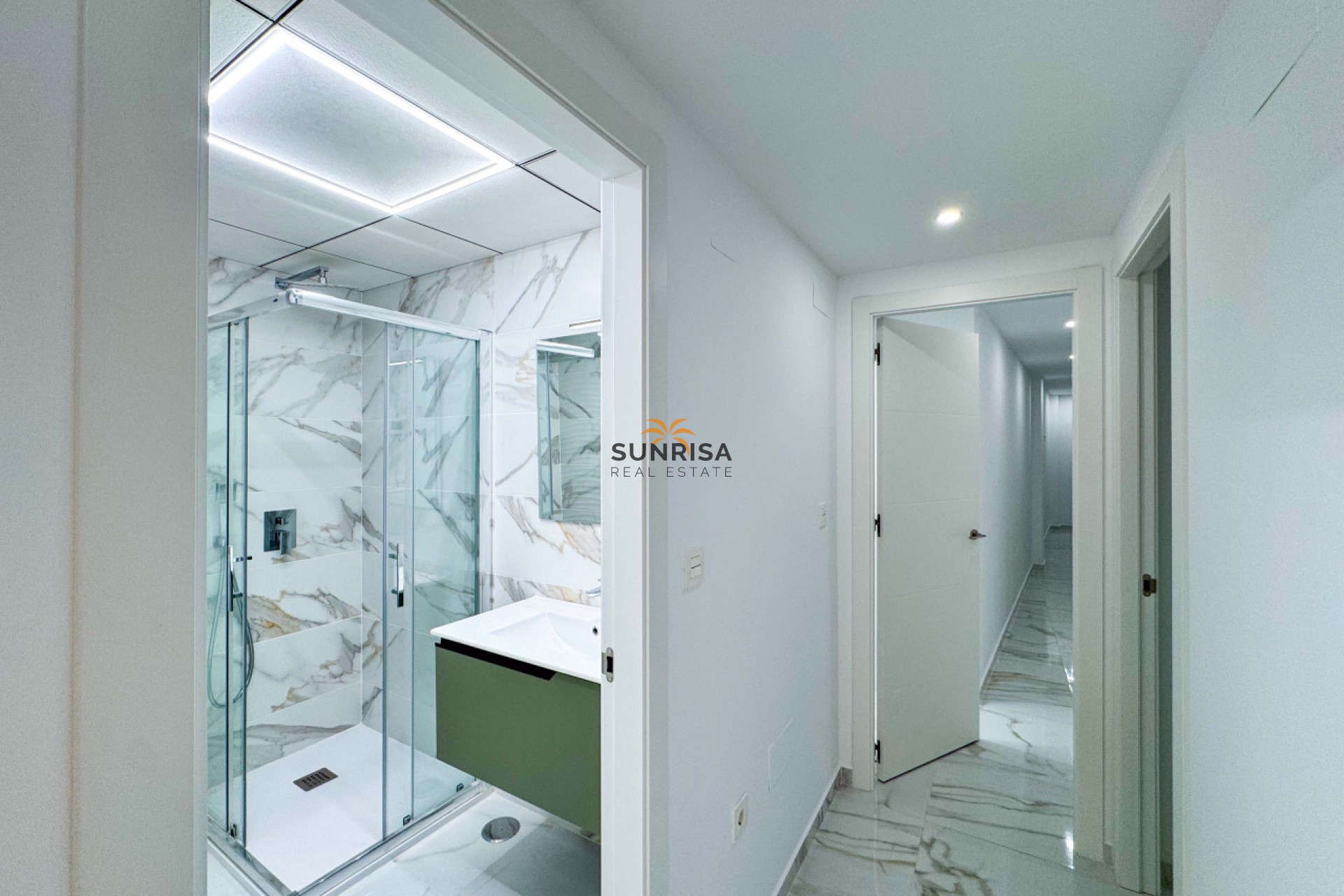 Resale - Apartment - Torrevieja