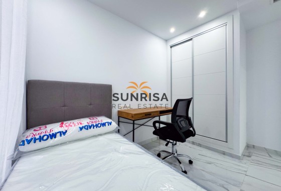 Apartment · Resale - Torrevieja · Alicante · Spain