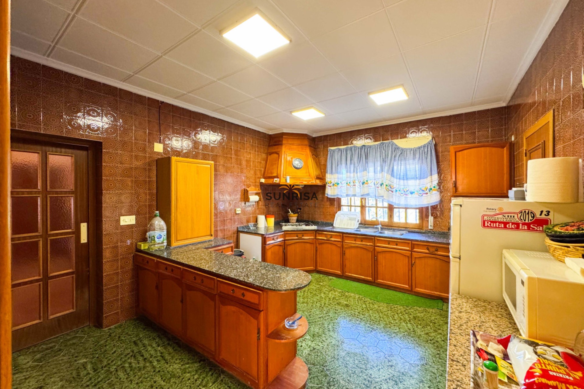 Herverkoop - Villa - Elda