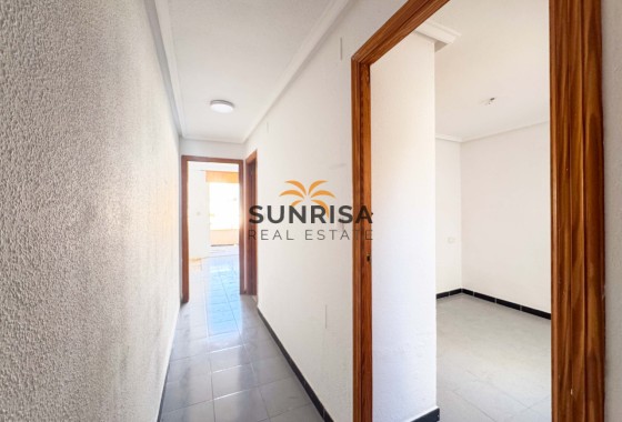 Apartamento · Reventa - Torrevieja · Playa de los Locos · Alicante · España