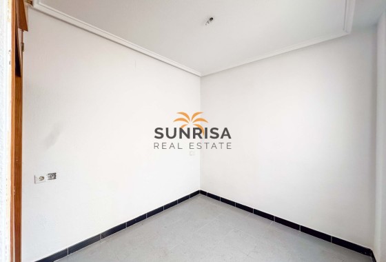 Apartamento · Reventa - Torrevieja · Playa de los Locos · Alicante · España