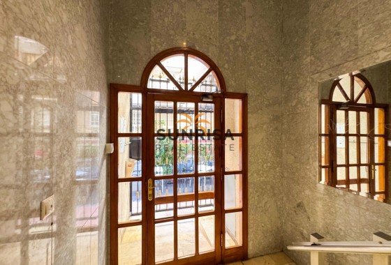 Apartamento · Reventa - Torrevieja · Playa de los Locos · Alicante · España
