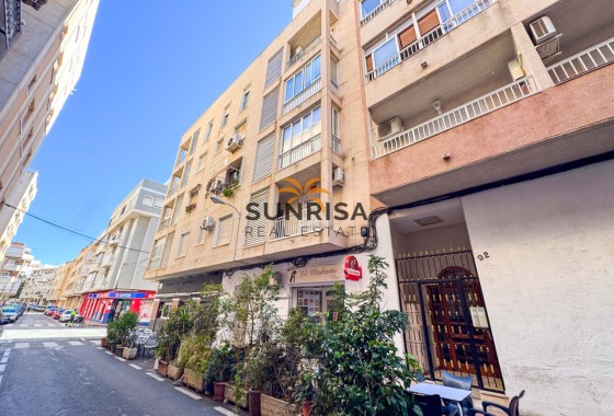 Apartamento · Reventa - Torrevieja · Playa de los Locos · Alicante · España