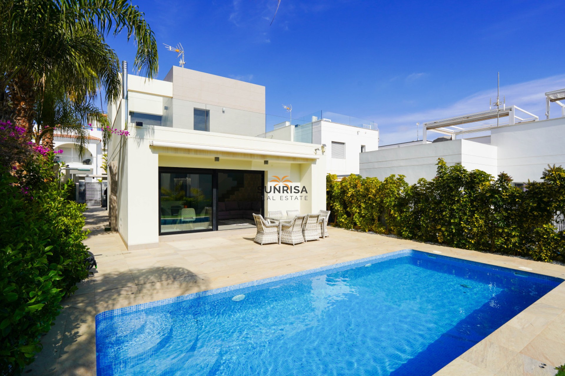Resale - Villa - Ciudad Quesada