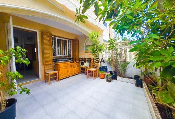 Villa · Reventa - Torrevieja · Los Frutales · Alicante · España