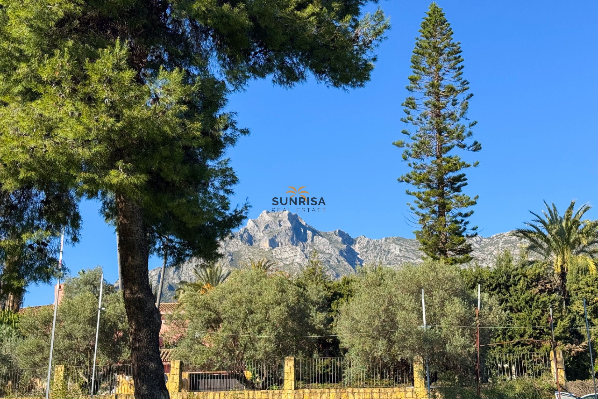 Herverkoop - Grond - Marbella