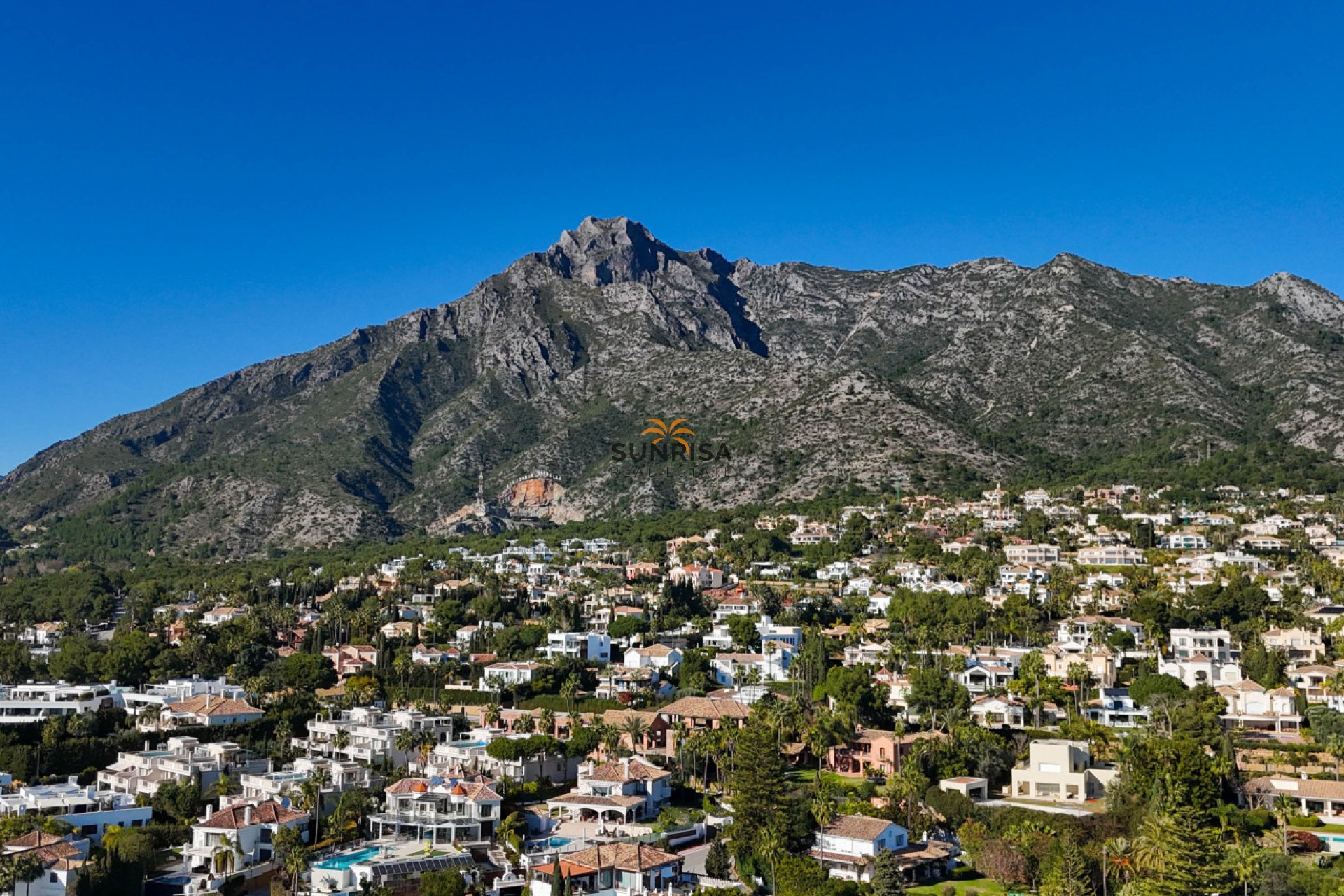 Herverkoop - Grond - Marbella