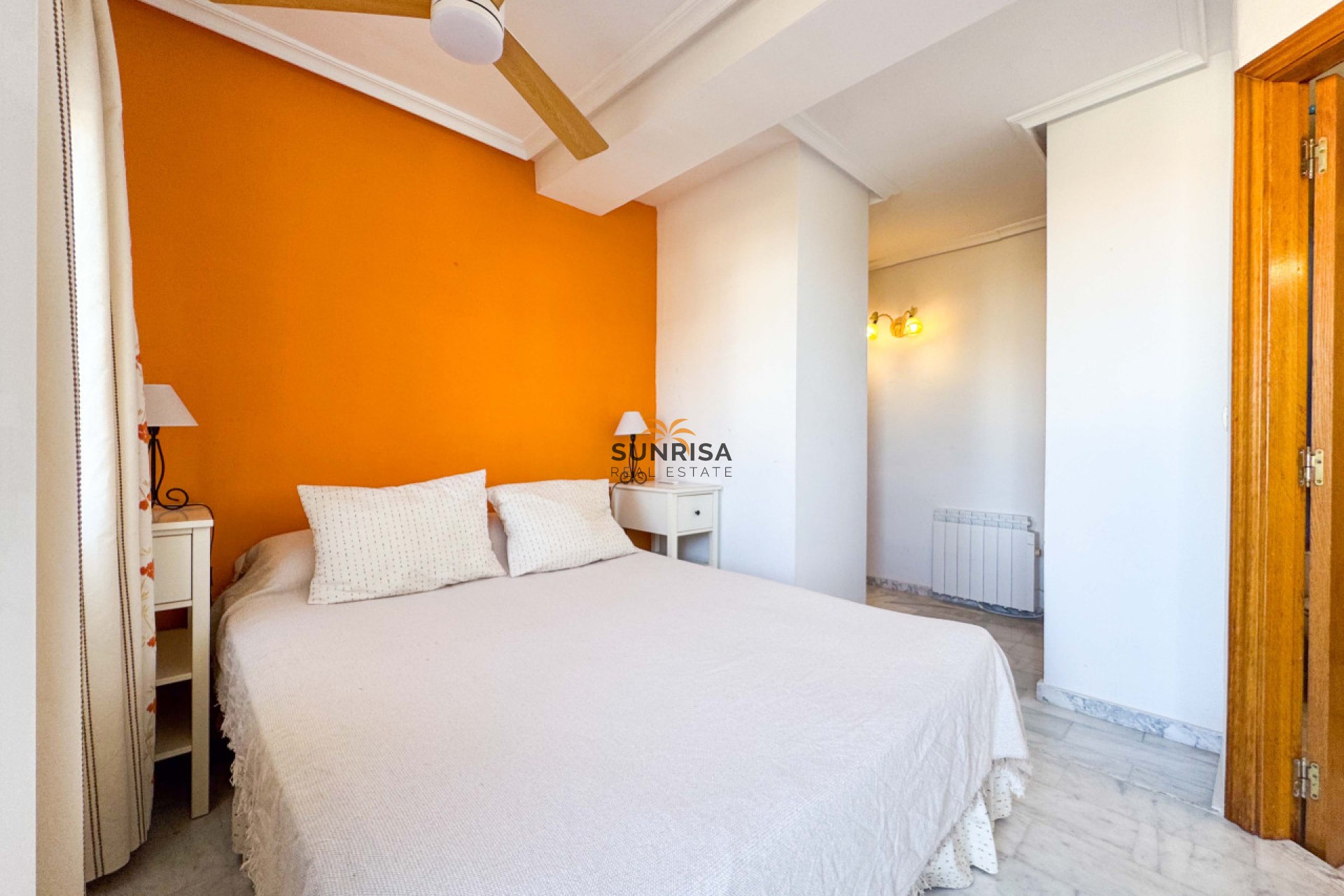 Resale - Villa - Torrevieja