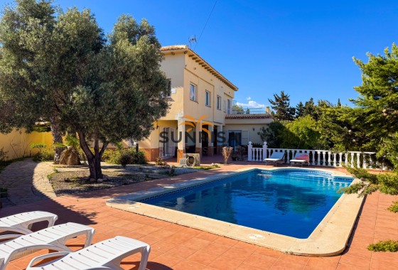 Villa · Resale - Torrevieja · Torrelamata - La Mata · Alicante · Spain