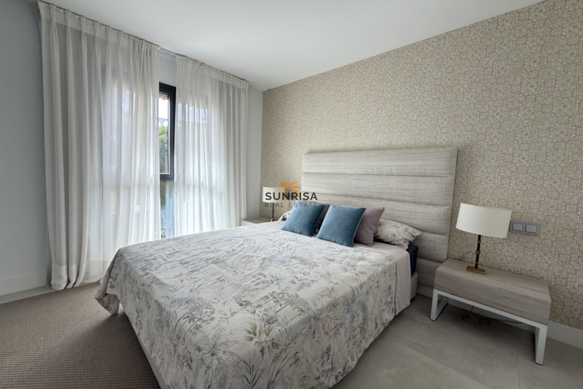 Reventa - Villa - Marbella