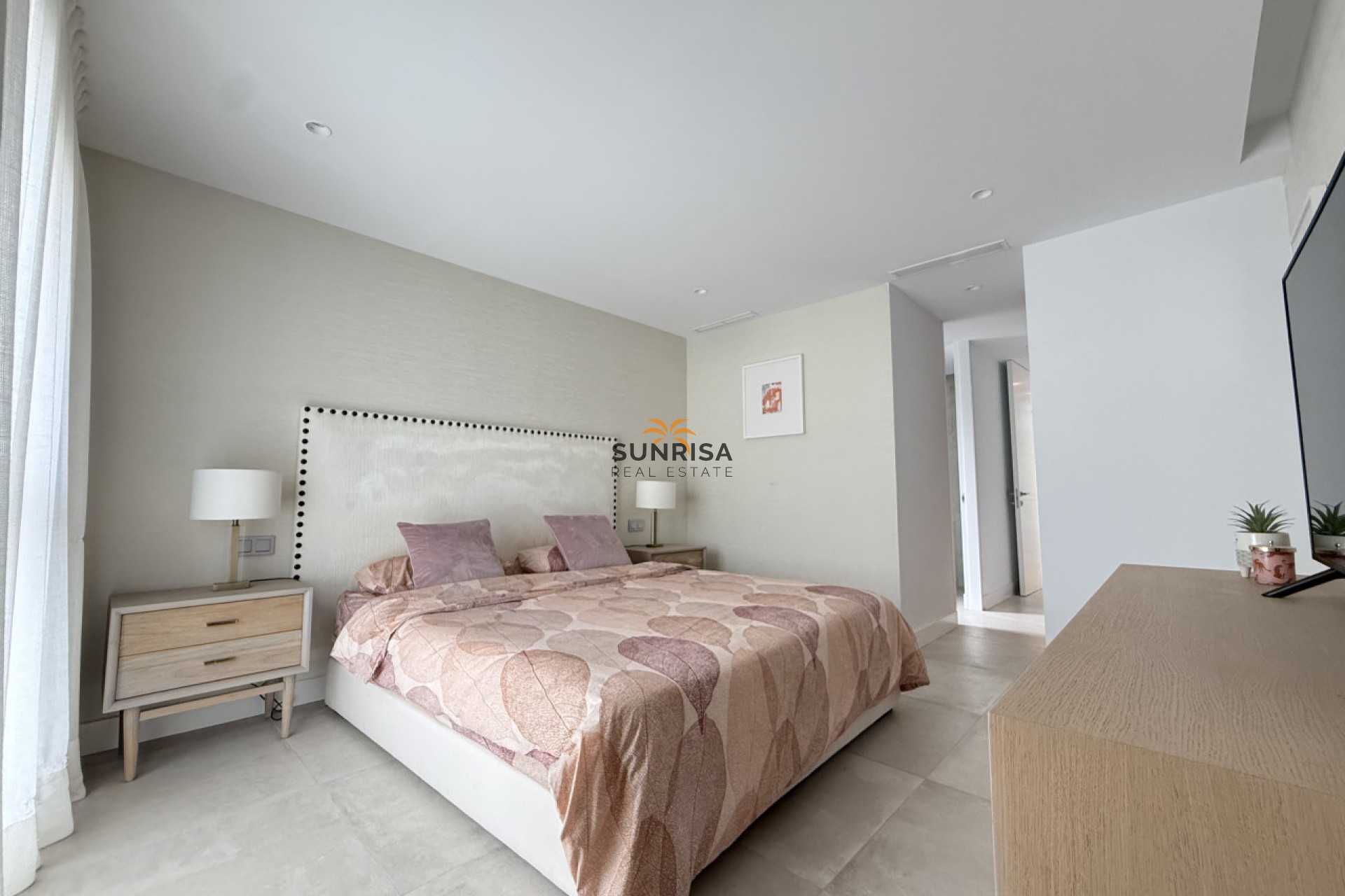 Reventa - Villa - Marbella