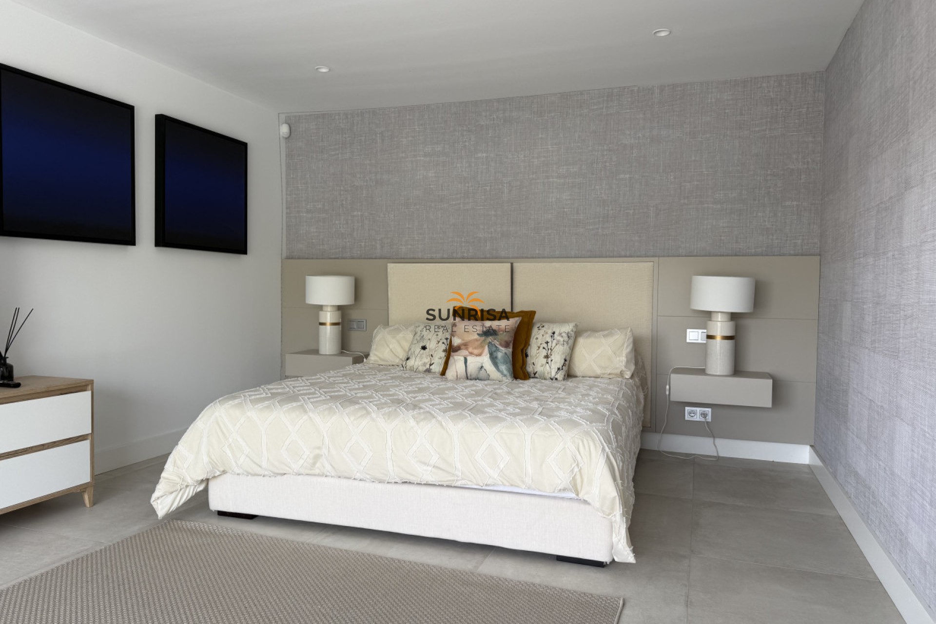 Reventa - Villa - Marbella