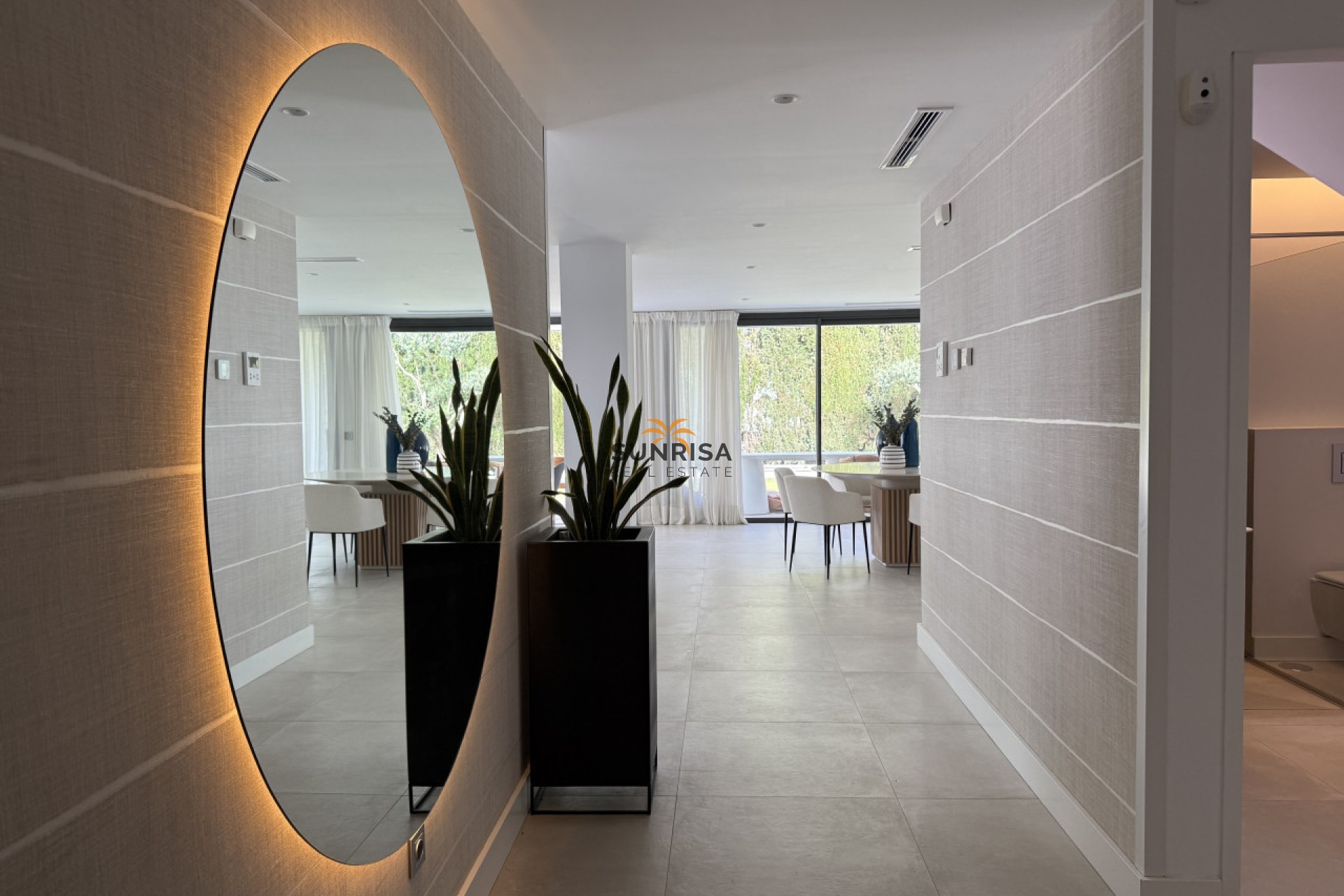 Reventa - Villa - Marbella