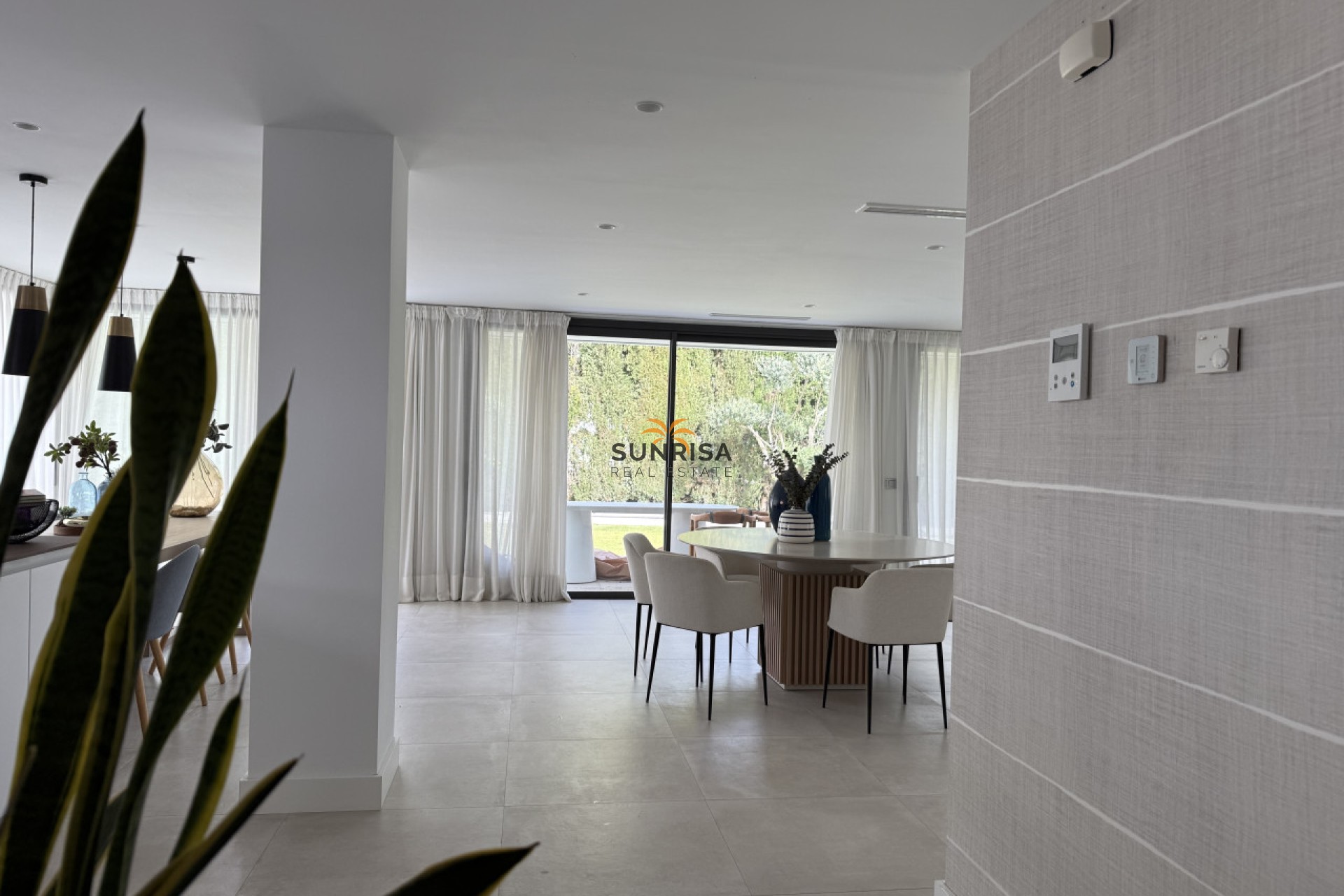 Reventa - Villa - Marbella