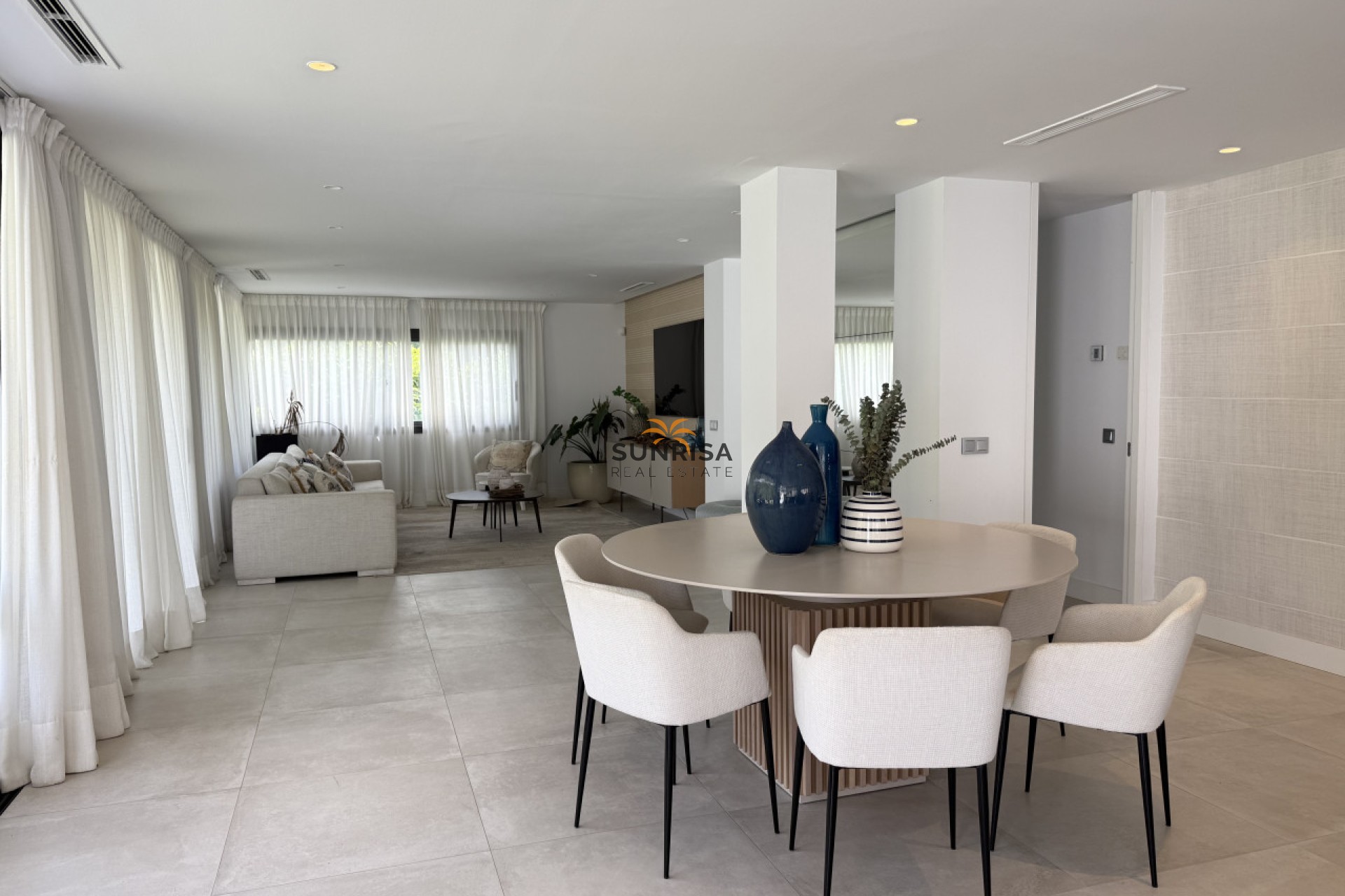 Reventa - Villa - Marbella