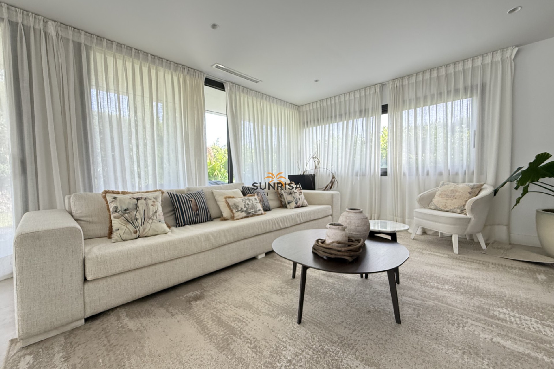 Reventa - Villa - Marbella
