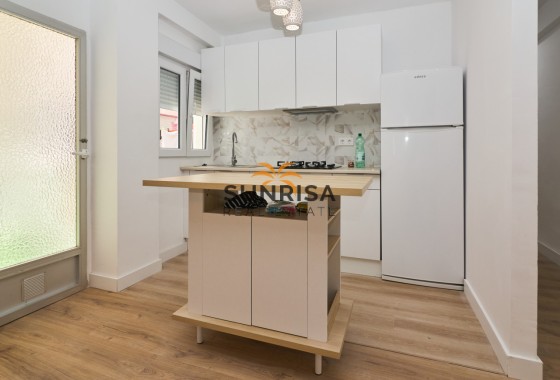 Apartamento · Reventa - Torrevieja · Centro · Alicante · España