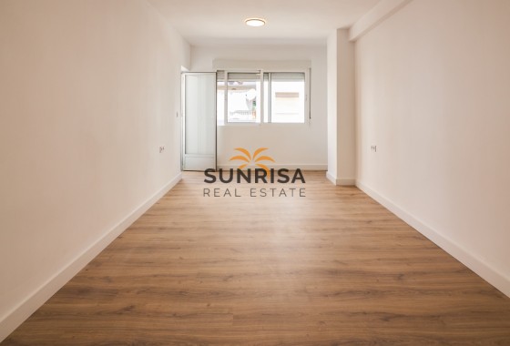 Apartamento · Reventa - Torrevieja · Centro · Alicante · España