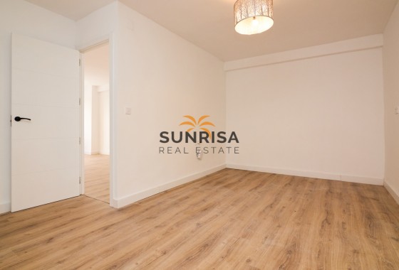 Apartamento · Reventa - Torrevieja · Centro · Alicante · España