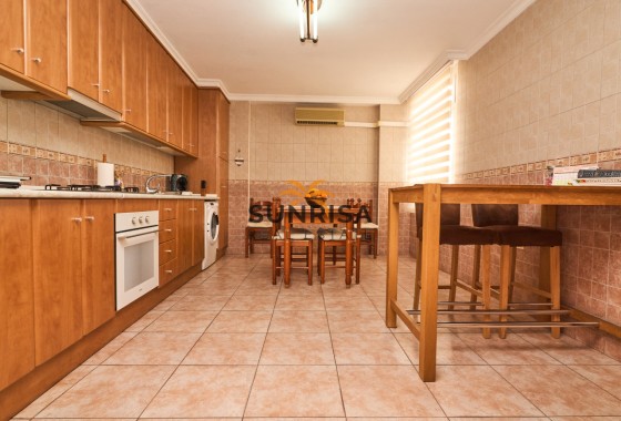 Appartement · Revente - Torrevieja · Centro · Alicante · Espagne