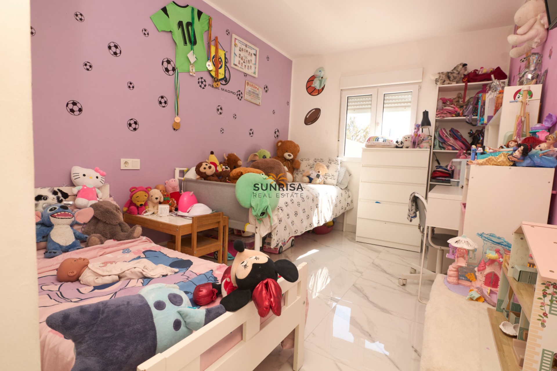Resale - Villa - Torrevieja