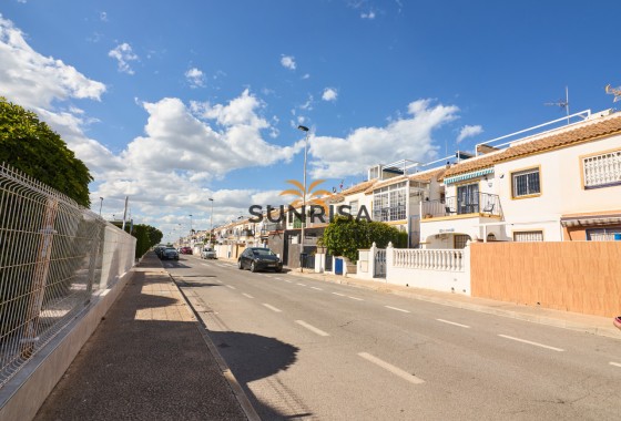 Villa · Revente - Torrevieja · Jardín del Mar · Alicante · Espagne